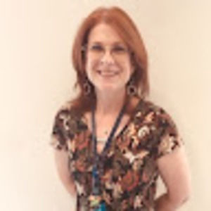 Meet your Posher, Lois